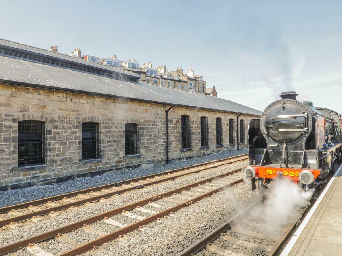 ウィットビーTornado Engine Shedアパートメント エクステリア 写真
